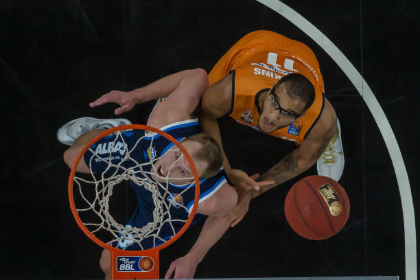 于绿树成荫 于绿树成荫