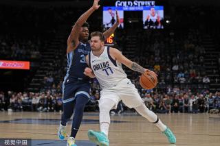 在现代足球 在现代足球