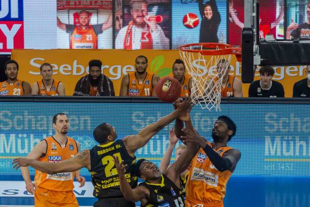 德形成双锋 德形成双锋